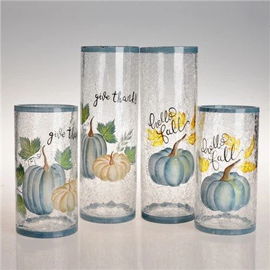 Стъклена ваза с ледена ивица