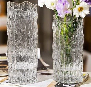 Стъклена ваза с различен размер за декорация на дома