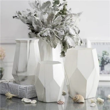 Ръчно издухана уникална стъклена ваза