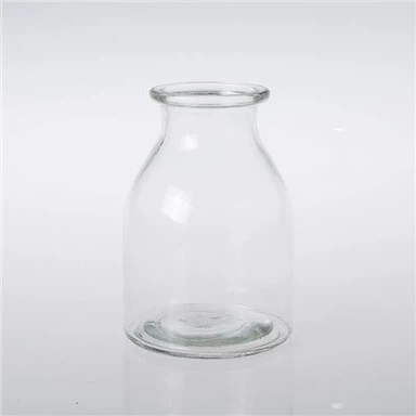 Вази с малки пъпки за цветя