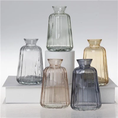 Прозрачна ваза за пампас трева