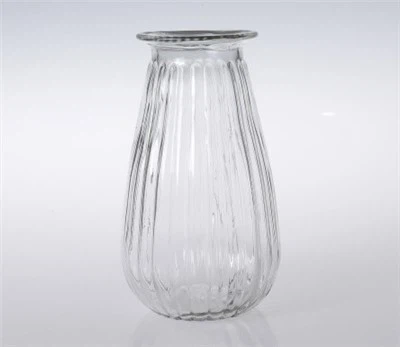 Класическа раирана стъклена ваза