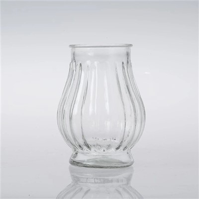 Стъклена ваза с фенер